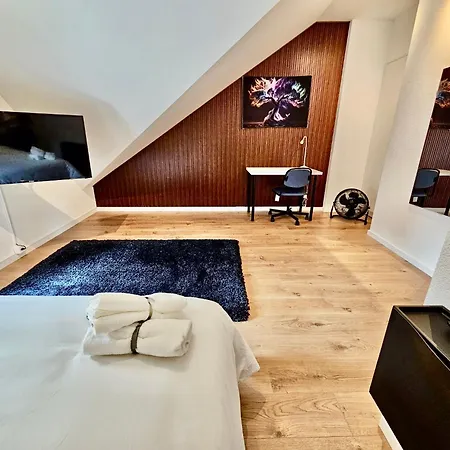 Cosy Private In Center