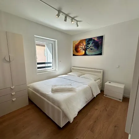 Private & Shared In * Lausanne