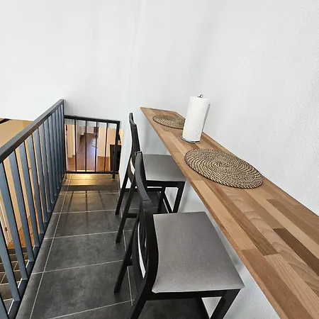 מלון Private & Shared In *