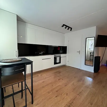 מלון Private & Shared In לוזאן