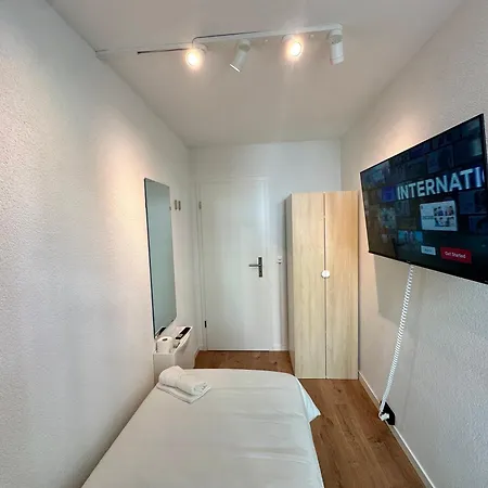 Private & Shared In * לוזאן