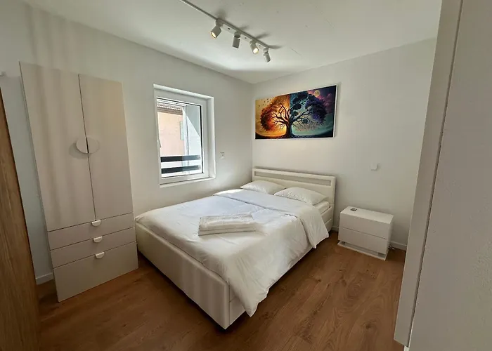 Private & Shared In * Lausanne