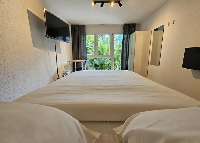 Private & Shared In Hotell