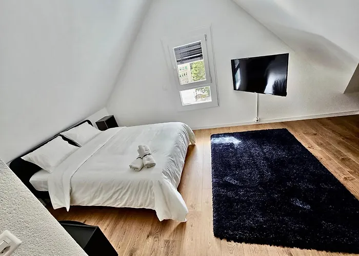 Private & Shared In Hotell