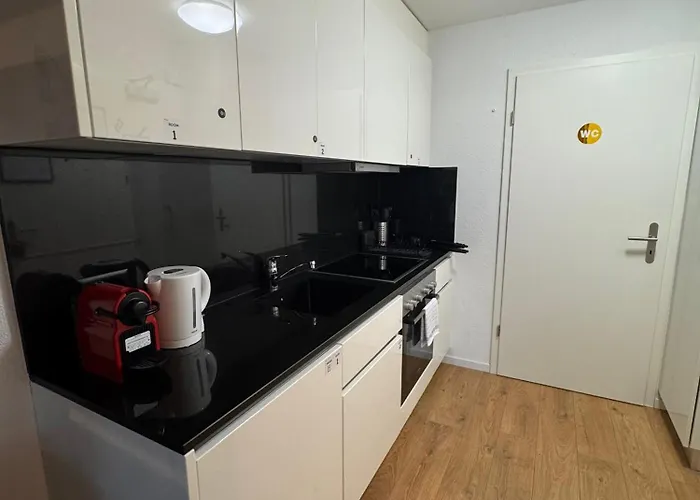 Private & Shared In Hotell