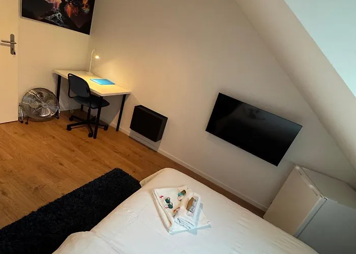 Private & Shared In Hotell