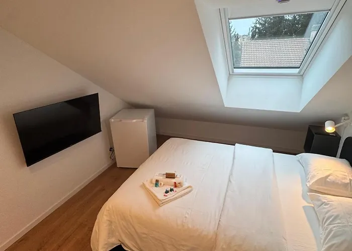 Private & Shared In * Lausanne