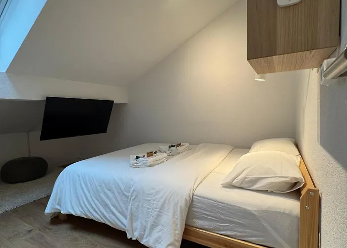 Private & Shared In Hotell *